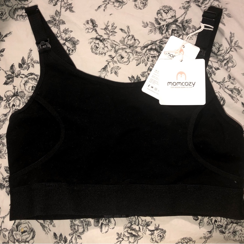Momcozy breast feeding bra Sz M black Adjustable strap NWT $49.99